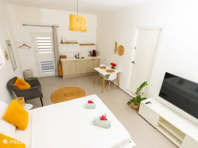 Studio Appartement Volterra | Curaçao, Curaçao-Centre, Mahaai/Damacor - studio kitchenette , entrée