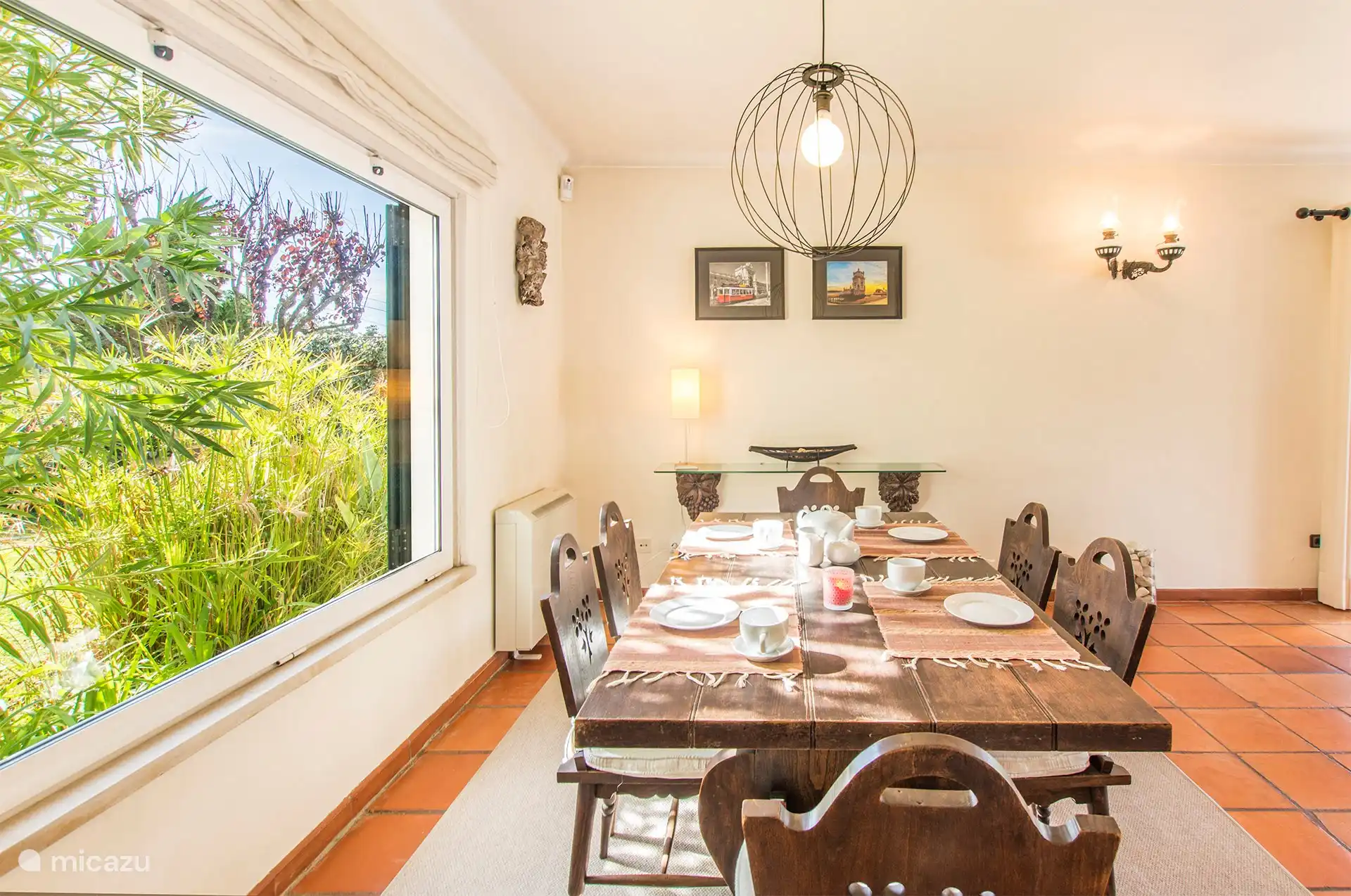 Essbereich im Wohnzimmer