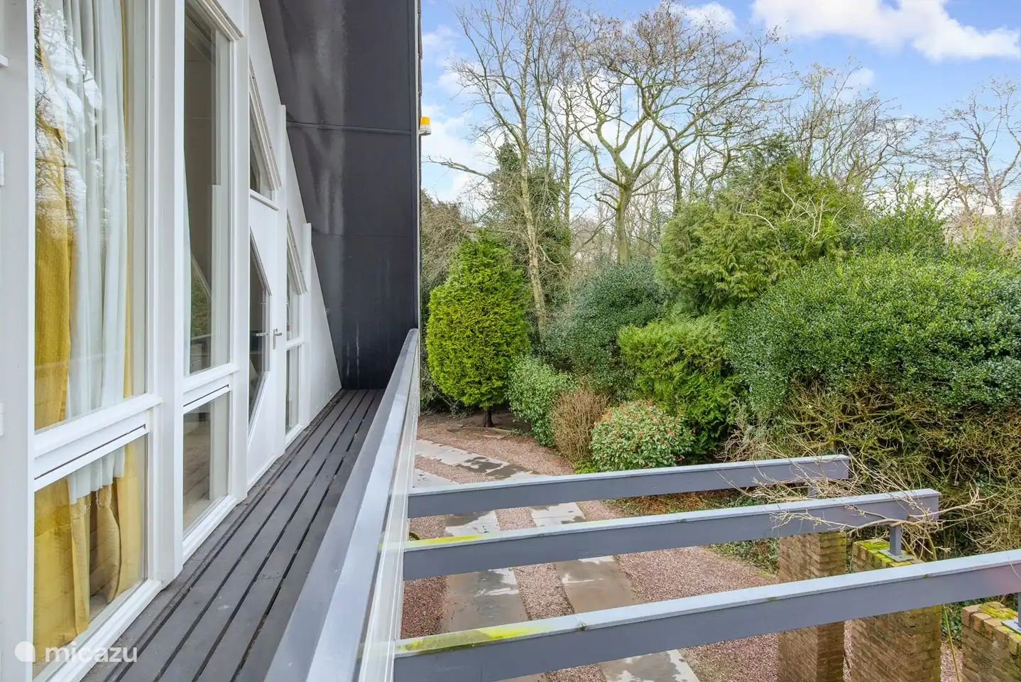 Blick Schlafzimmer vorne