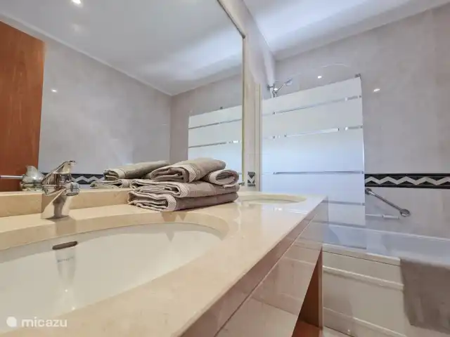Villa de luxe Sesimbra coin secret | Portugal, Côte de Lisbonne, Sesimbra - villa Salle de bain avec bain tourbillon.