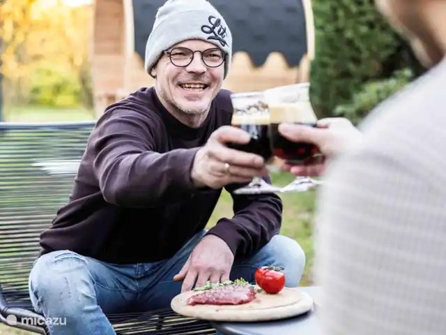 CASA MIRO -jacuzzi -sauna -tinyhouse en Países Bajos, Güeldres, Nijkerk - casa vacacional Fin de semana de amigos en Casa Miro; Ciclismo de montaña, degustación de cerveza y relajación en la sauna finlandesa o jacuzzi.