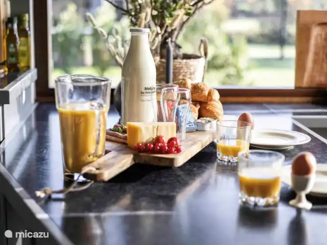 CASA MIRO -jacuzzi -sauna -tinyhouse en Países Bajos, Güeldres, Nijkerk - casa vacacional Puede obtener leche fresca de nuestros vecinos en la esquina; Leche toque el Prinsenkamp.