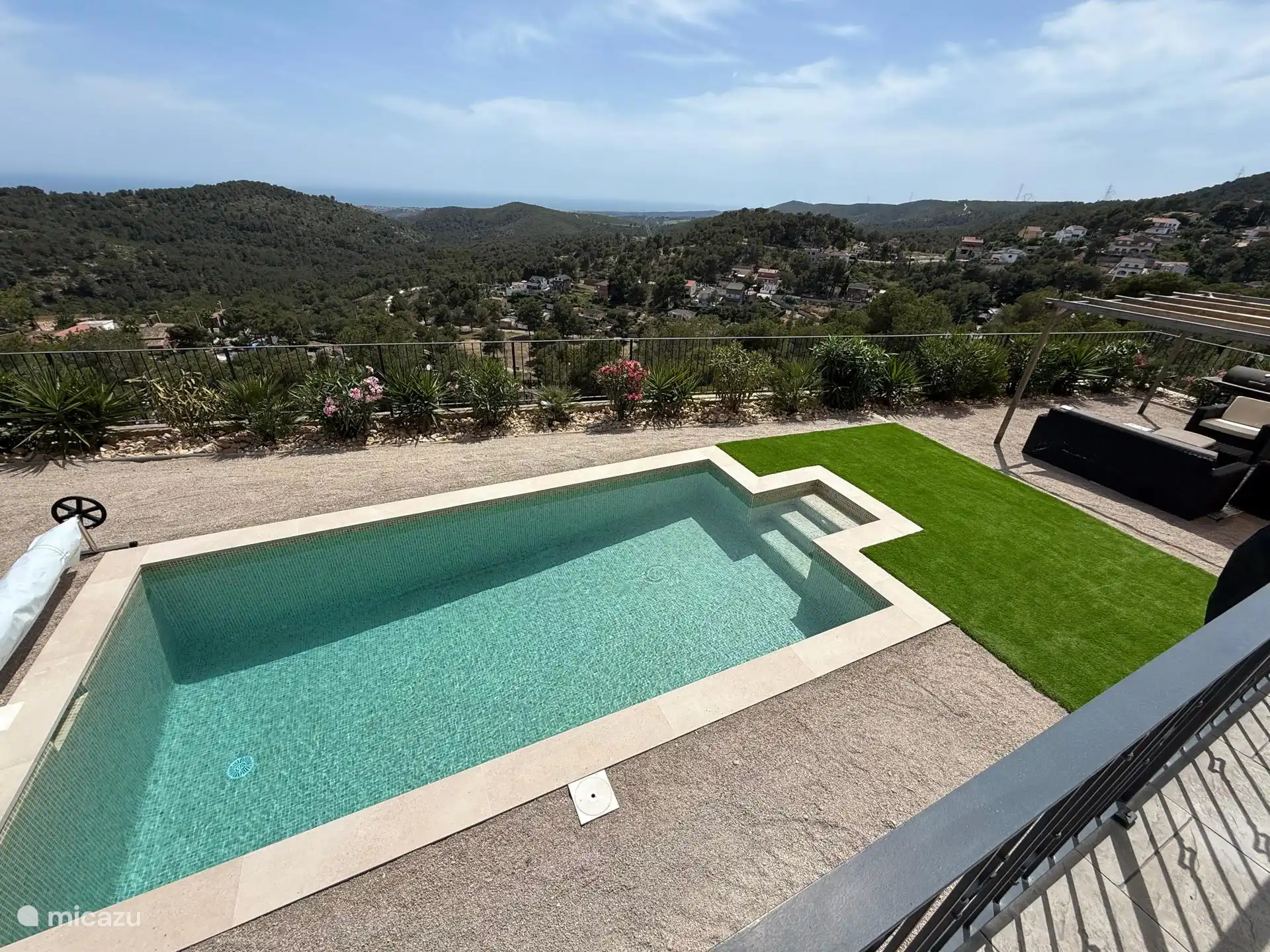 Piscina de agua salada 3x6 metros, 1m-1,80m con cubierta t&#233;rmica