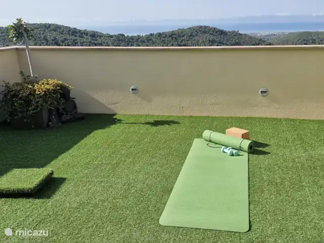 Location de Vacances Espagne, Barcelone, Canyelles, appartement - Villa Contenta Canyelles Possibilité d’utiliser la salle de sport au dernier étage de la maison, en consultation.