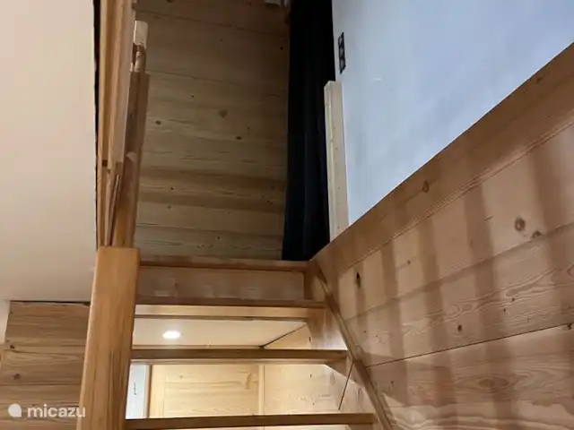 Etoile Du Matin en Francia, Alta Saboya, La Chapelle-d'Abondance - apartamento escaleras arriba