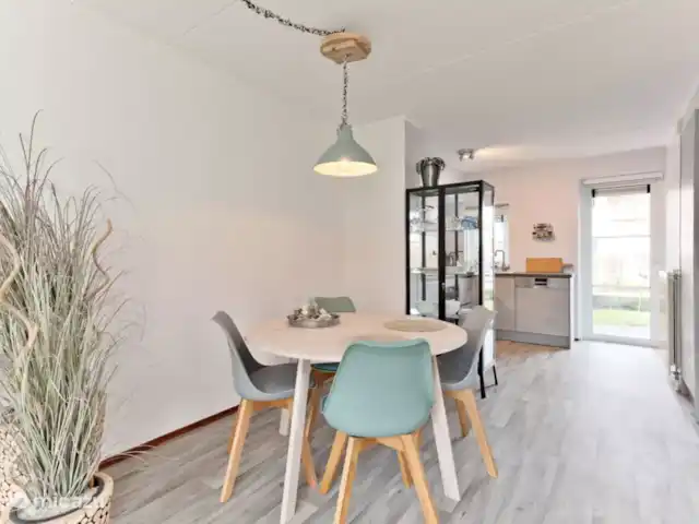 Location de Vacances Pays-Bas, Zélande, Kamperland, maison de vacances - Maison de vacances de luxe près de la plage Salle à manger de la maison de vacances à Kamperland (Zélande, Pays-Bas)