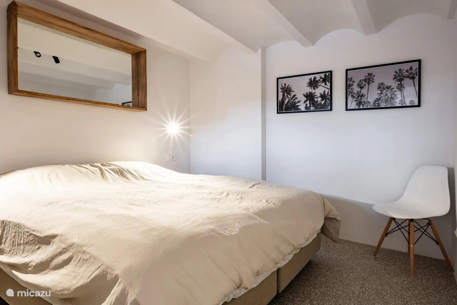 1 van de 6 slaapkamers