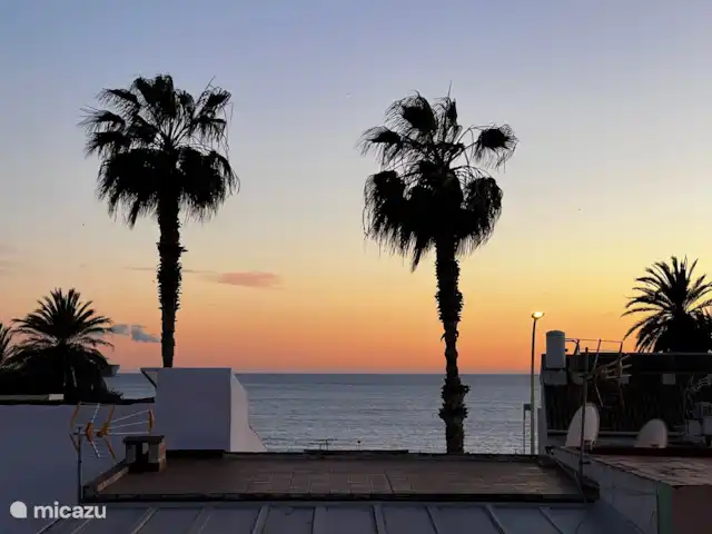 Beach House El Palo La Tierra Sur huren in Spanje, Costa del Sol, Málaga - vakantiehuis Dit uitzicht vanaf het dakterras verveelt nooit!