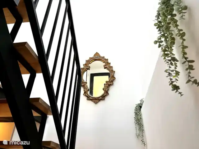 Beach House El Palo La Tierra Sur huren in Spanje, Costa del Sol, Málaga - vakantiehuis De handgemaakte trap naar de tweede verdieping.