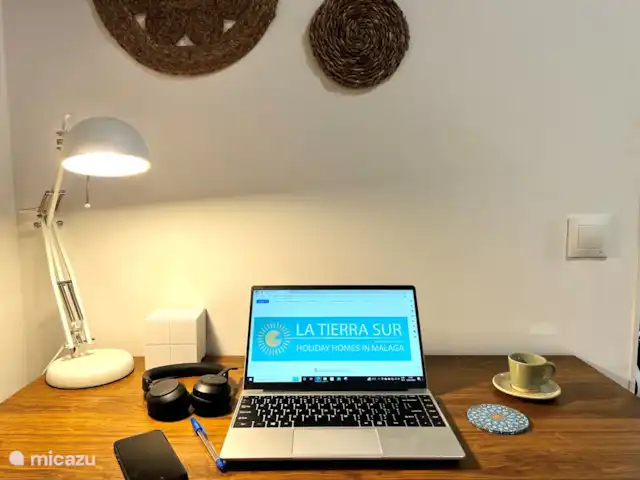 Beach House El Palo La Tierra Sur huren in Spanje, Costa del Sol, Málaga - vakantiehuis Fijn om een aparte werkkamer te hebben om te werken. Supersnel wifi maakt dat je hier goed kunt 'thuiswerken' of een 'workaction' kunt houden in Malaga.