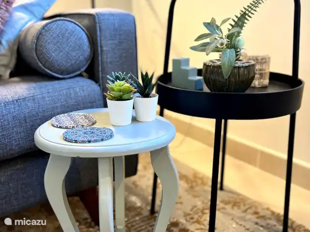 Beach House El Palo La Tierra Sur huren in Spanje, Costa del Sol, Málaga - vakantiehuis Een heerlijke woonkamer om 's avonds te relaxen. Voorzien van zowel sfeerverlichting als leesverlichting.