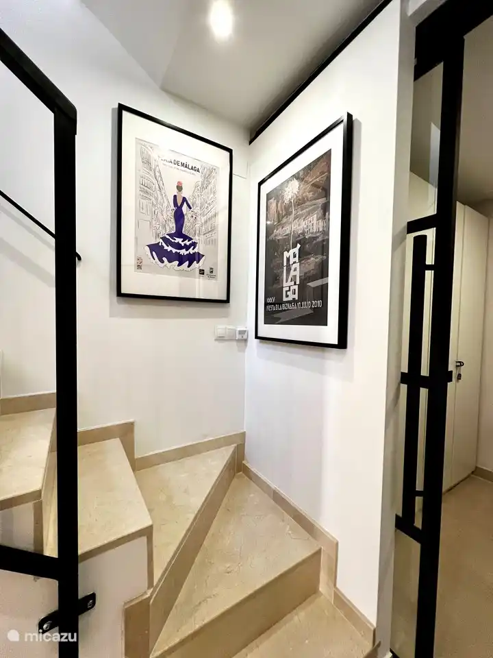 The staircase to the first floor.