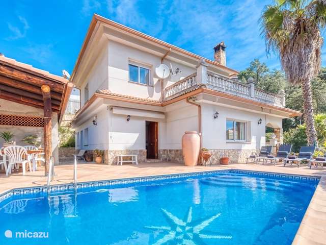 Holiday home in Spain – villa Costa Cabana - Villa Valeria
