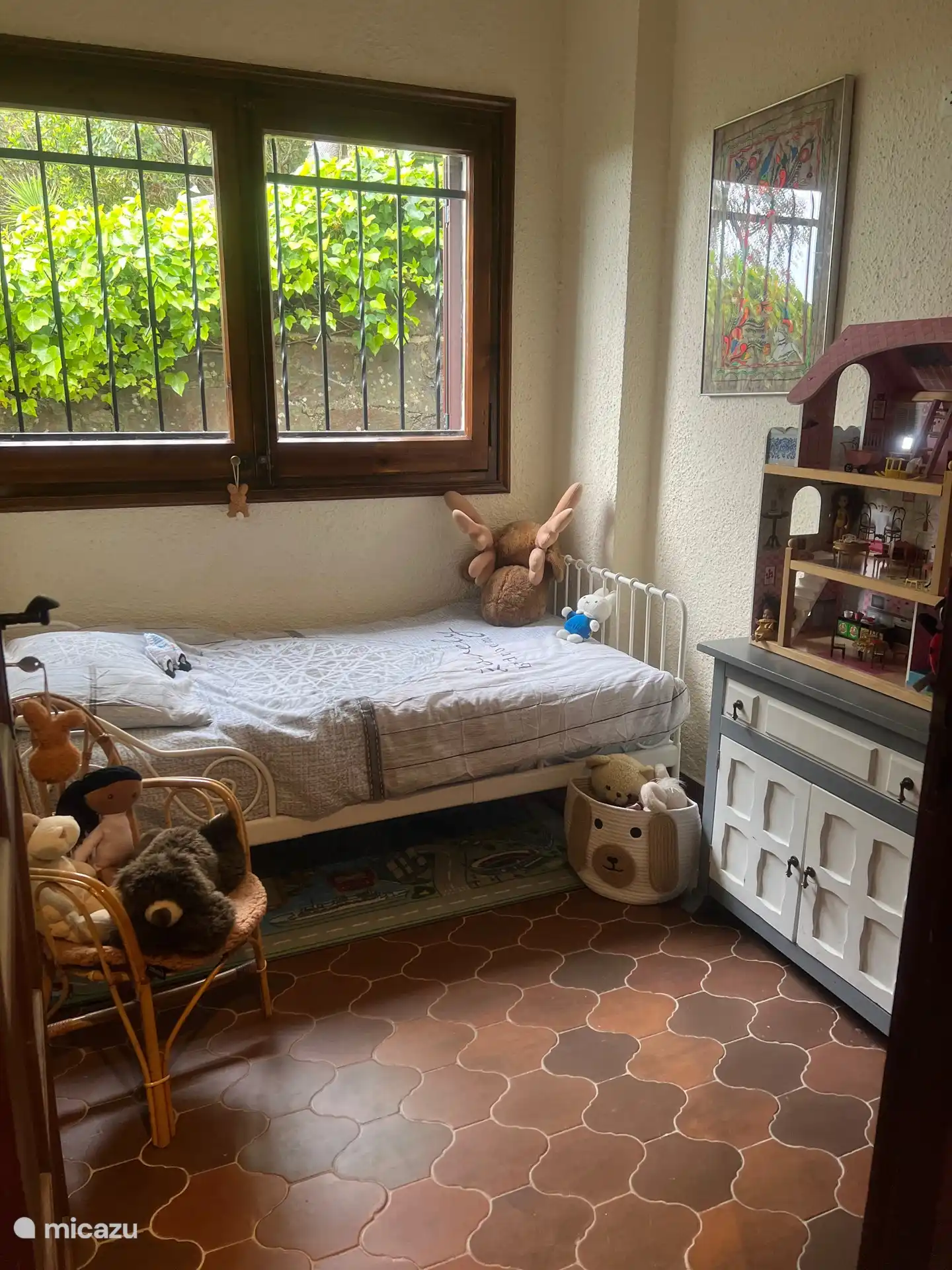 Kinderzimmer mit neuem Spielzeug