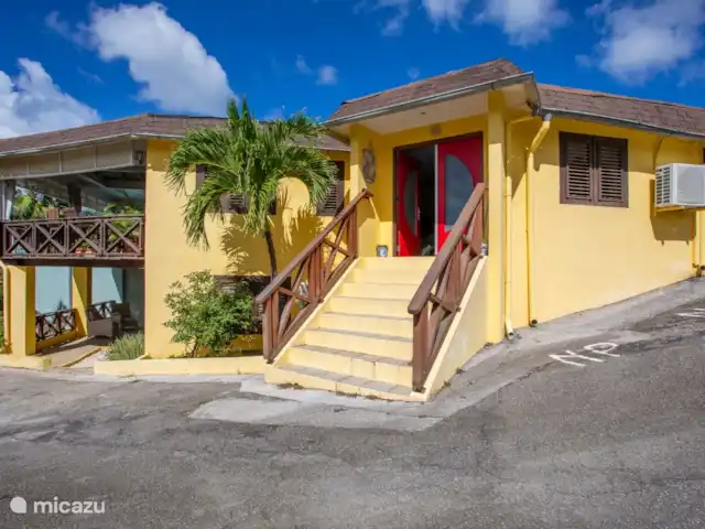 Piscadera Bay Resort 18 | Curaçao, Curaçao-Centre, Piscadera - bungalow Vue de face