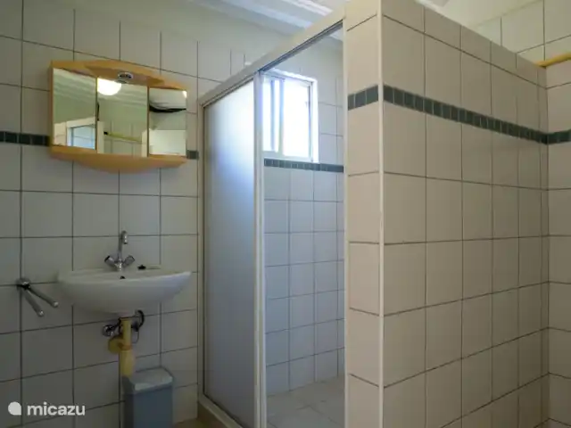 Villa Happy View huren in Curaçao, Banda Abou (west), Coral Estate, Rif St.Marie - villa Badkamer appartement