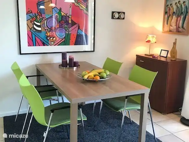 Location de Vacances France, Charente, Écuras, maison de vacances - Village le Chat salle à manger