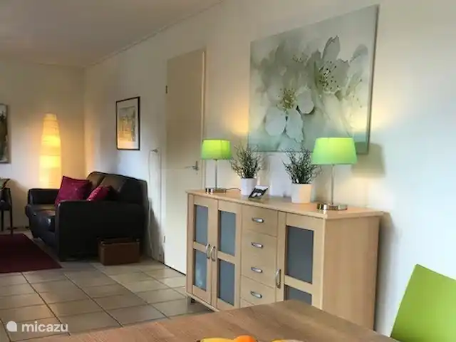 Location de Vacances France, Charente, Écuras, maison de vacances - Village le Chat Salon confortable