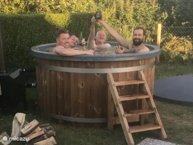 Étoile de mer 292 | Pays-Bas, Hollande du Nord, Julianadorp aan Zee - bungalow Louez un bain à remous et détendez-vous complètement.