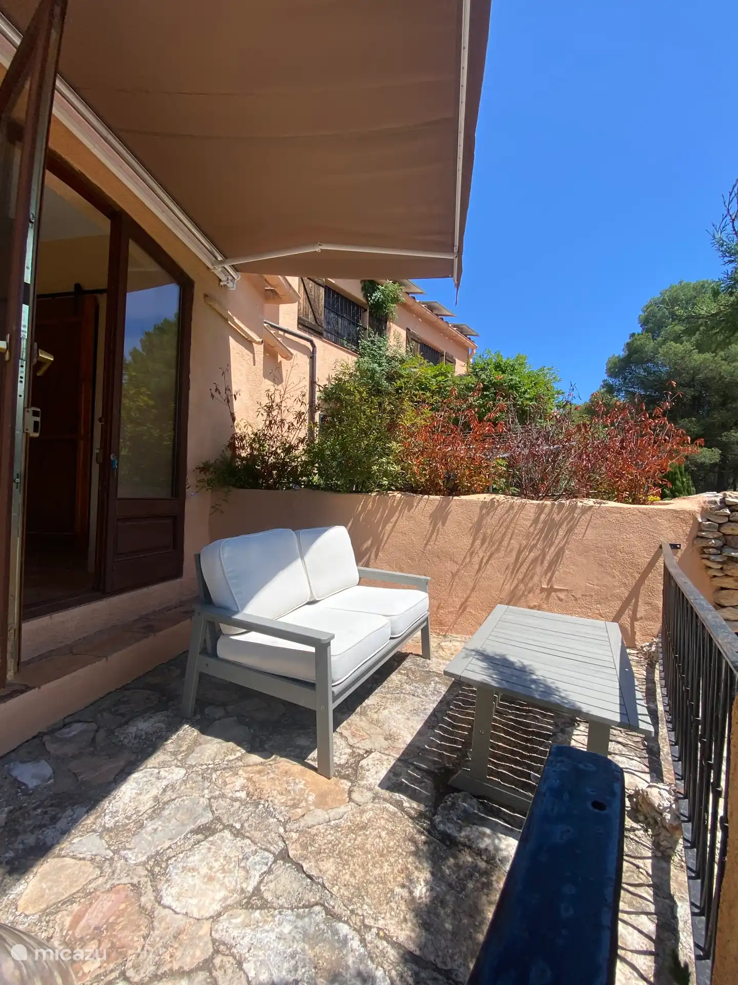 Lekker op je eigen terras in de zon