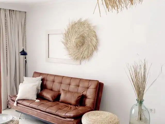 Location de Vacances Espagne, Lanzarote, Puerto del Carmen, appartement - Perla de Playa Grande canapé qui peut être transformé en lit pour le 5ème/6ème invité, en plus il y a un lit pliant qui peut être placé librement à volonté