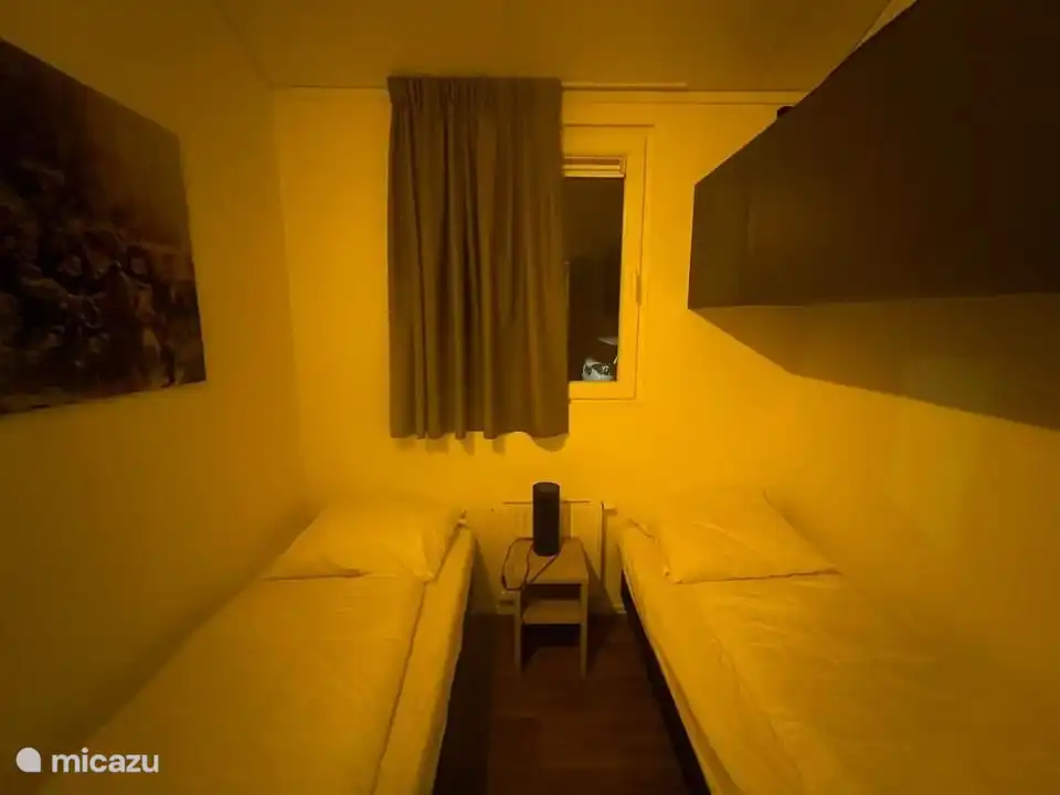 Schlafzimmer 2