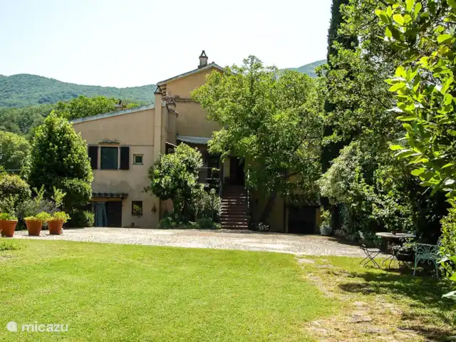 Todi, maison avec piscine privée | Italie, Ombrie, Acquasparta - villa