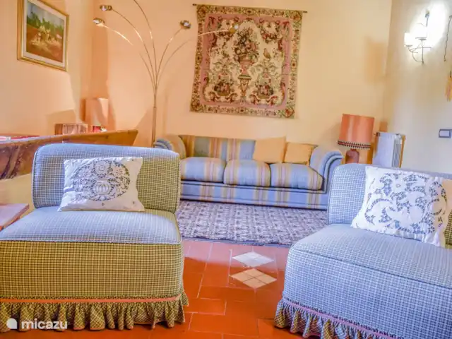 Todi, maison avec piscine privée | Italie, Ombrie, Acquasparta - villa salle commune