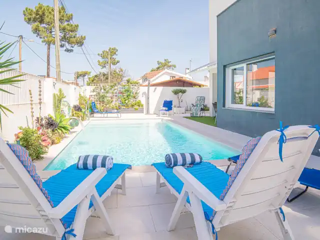 Villa Adrien | Portugal, Côte de Lisbonne, Charneca da Caparica - villa chaises longues