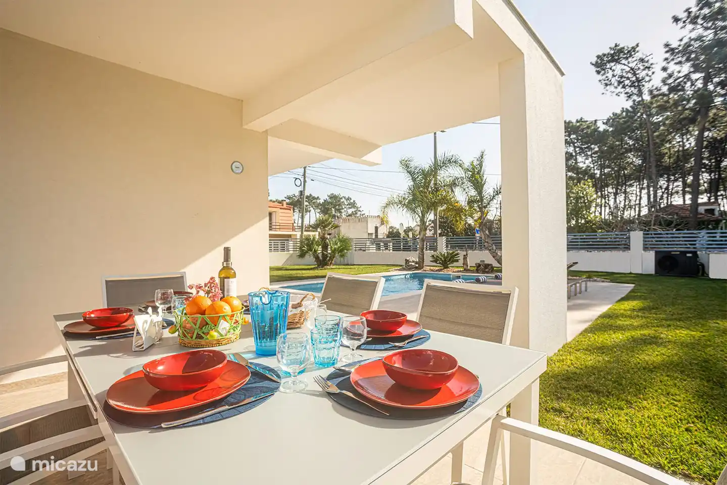 Coin repas extérieur