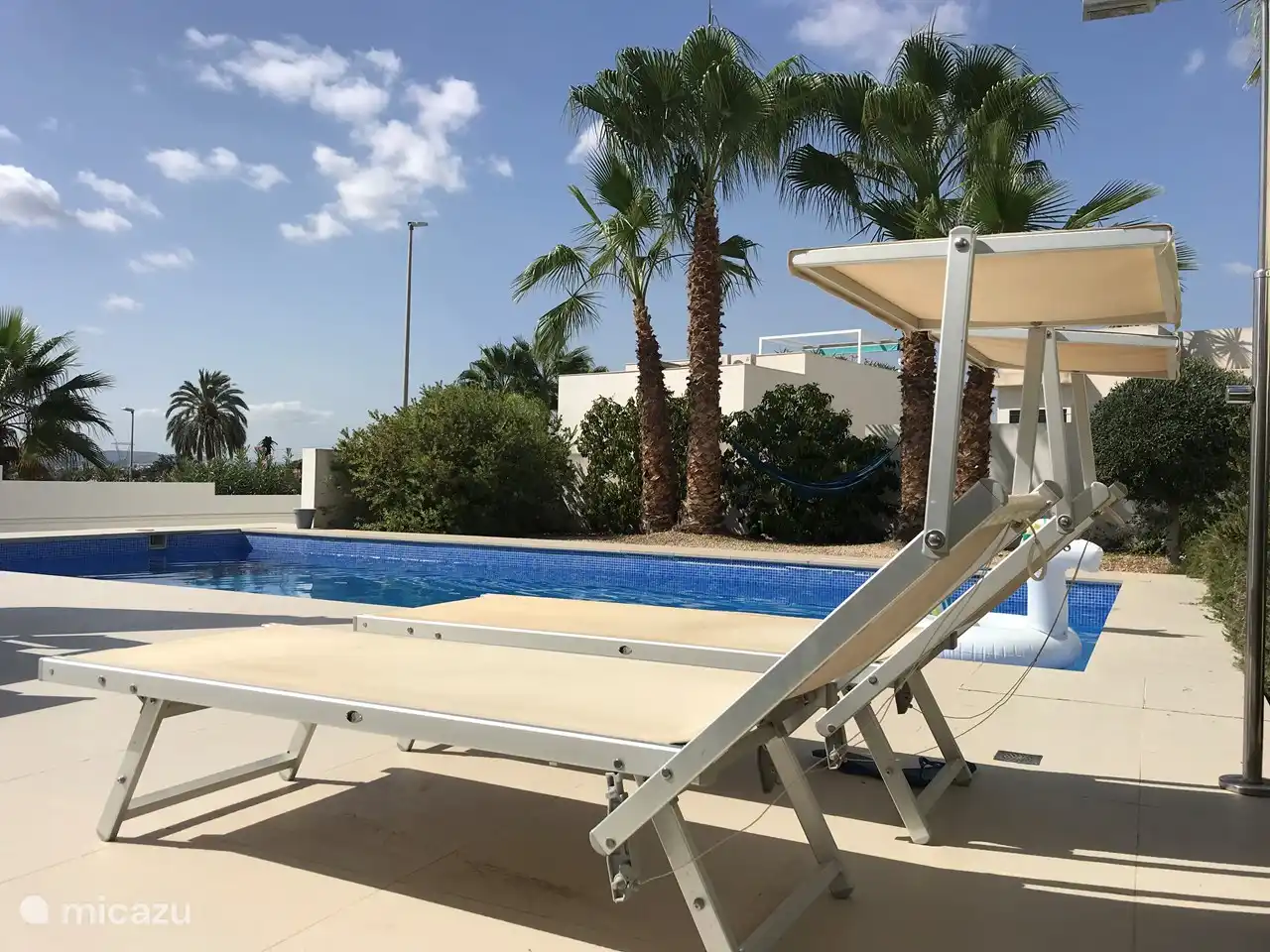 Casa Sophia Sonnenliegen Terrasse