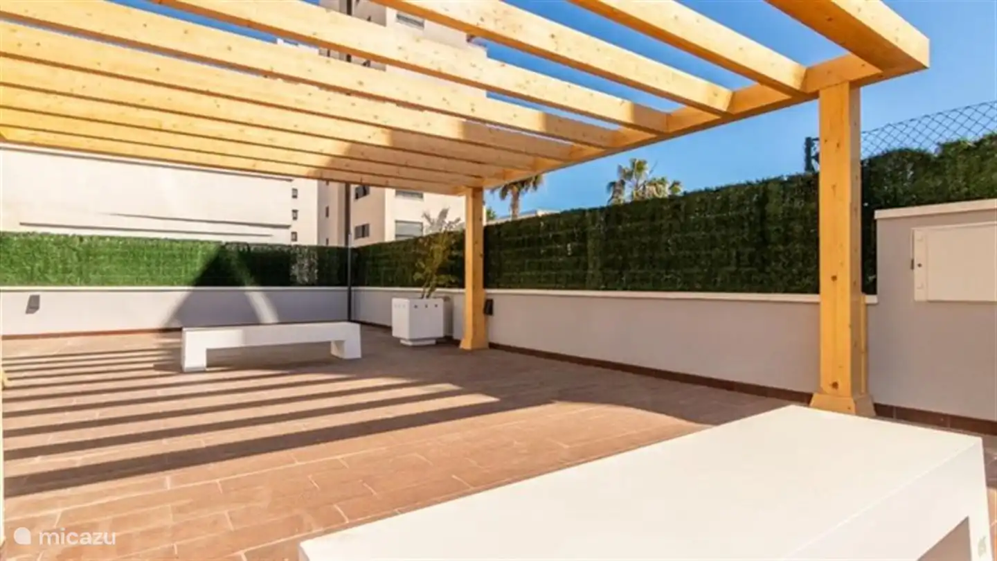 Sonnenterrasse in der Nähe des Swimmingpools