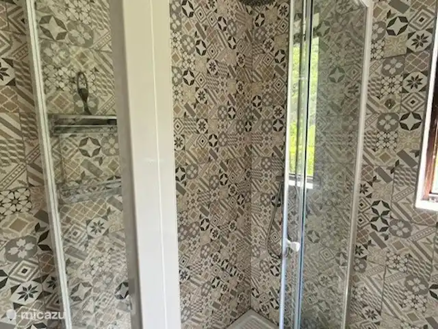 Location de Vacances Italie, Ligurie, Apricale, villa - Casa Bianca Apricale Salle de bain extérieure (avec douche)