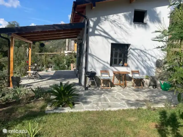 Location de Vacances Italie, Ligurie, Apricale, villa - Casa Bianca Apricale Un joli coin salon à la maison d’hôtes