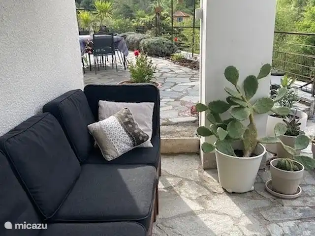 Location de Vacances Italie, Ligurie, Apricale, villa - Casa Bianca Apricale Coin salon/salon couvert