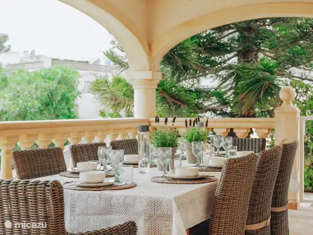 Casa Gorriones Moraira en España, Costa Blanca, Moraira - villa Mesa de comedor exterior en la naya