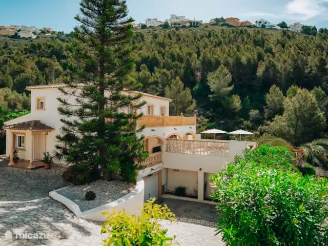 Casa Gorriones Moraira en España, Costa Blanca, Moraira - villa Villa desde el lado de la calle