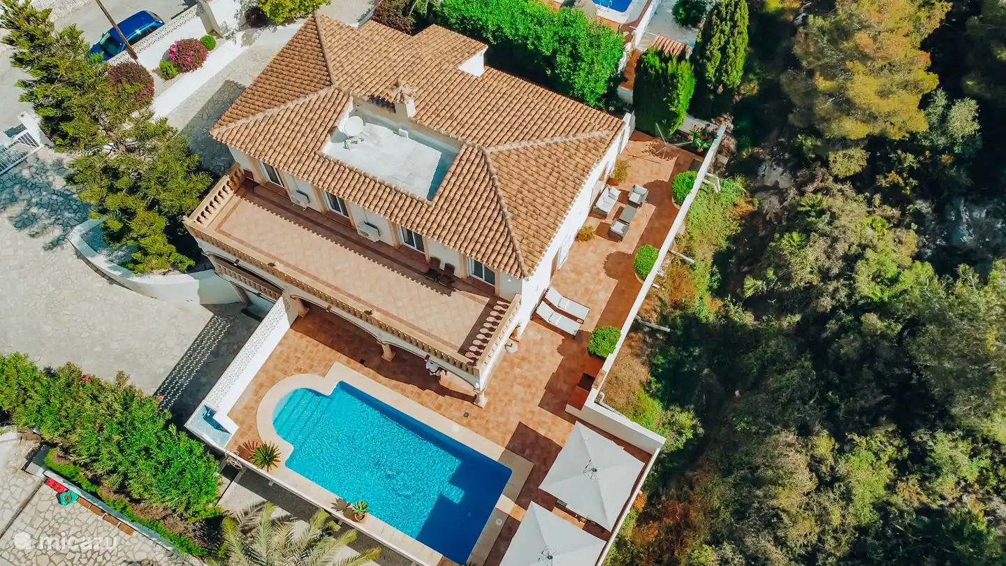 Draufsicht auf die Villa