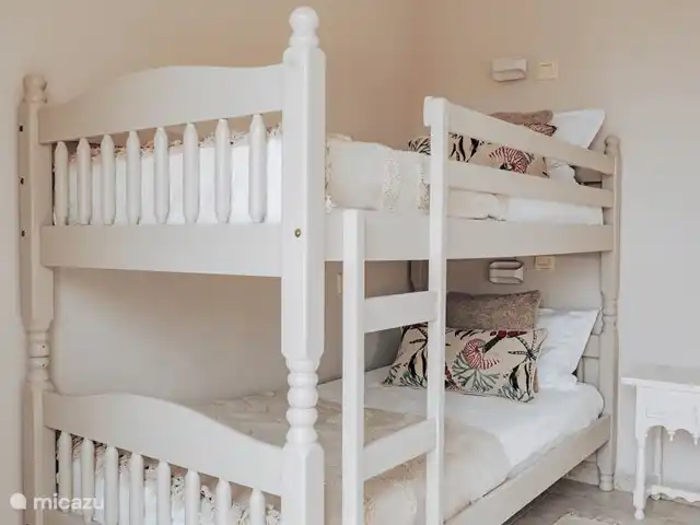 Casa Gorriones Moraira en España, Costa Blanca, Moraira - villa Dormitorio 4 con aire acondicionado y literas