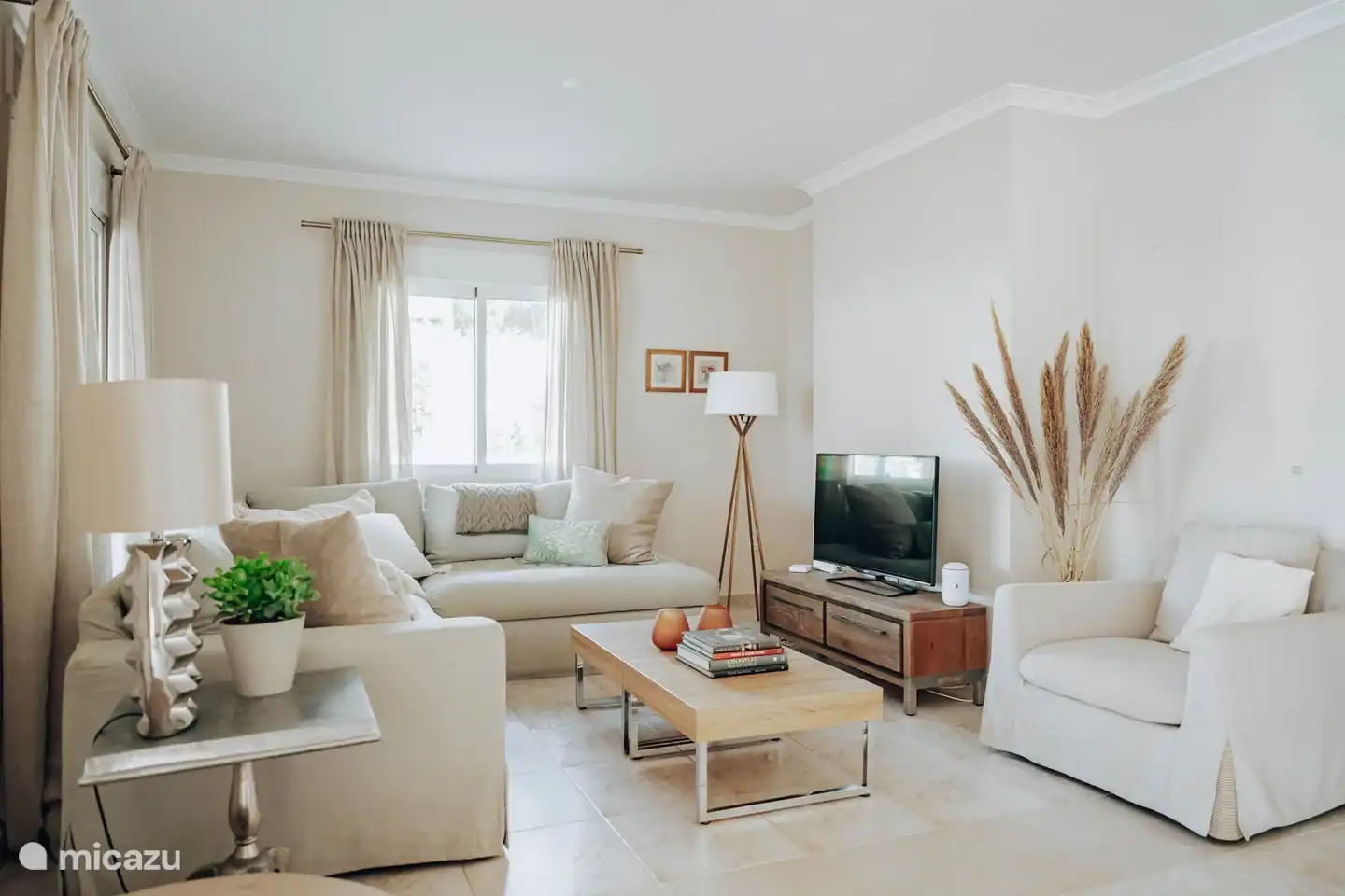 Wohnzimmer - TV-Ecke