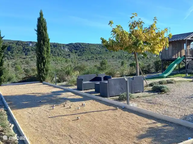 Pierre de Jourdan 8 personnes | France, Ardèche, Grospierres - villa pétange !