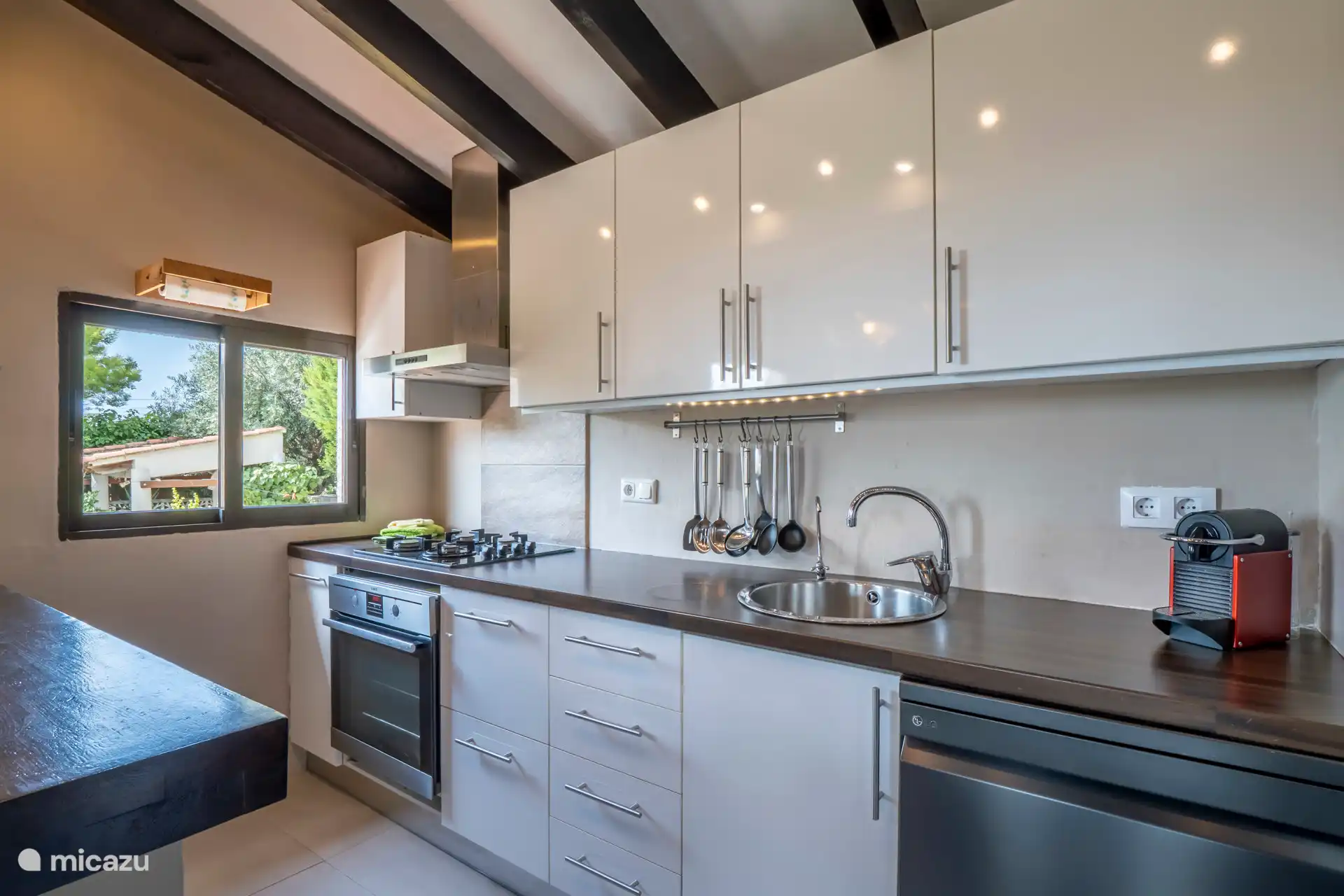 Küche mit allen Annehmlichkeiten