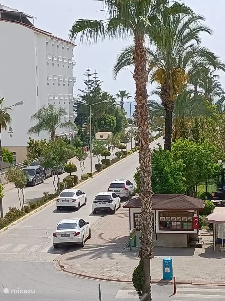 Zeezicht vanuit de woonkamer