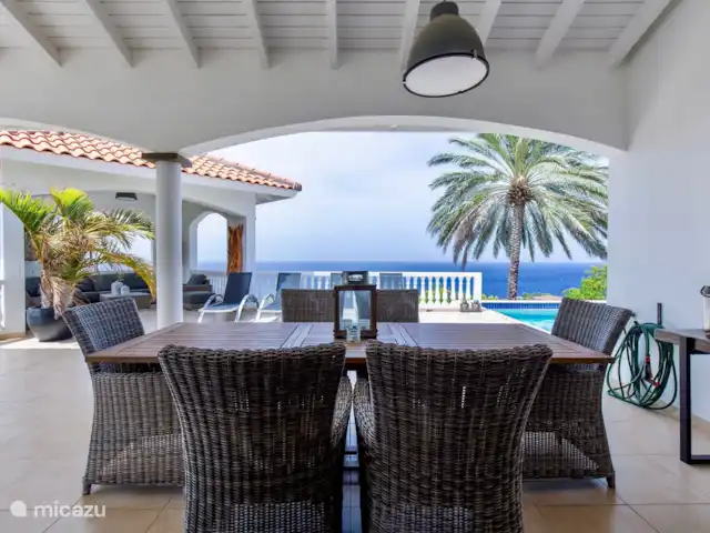 Villa Sol en Curazao, Bandabou (oeste), Coral Estate, Rif St.Marie - villa Mesa de comedor con vista al Mar Caribe