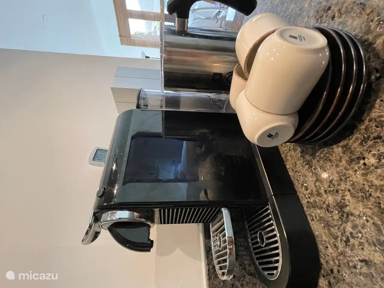 Nespresso avec mousseuse à lait