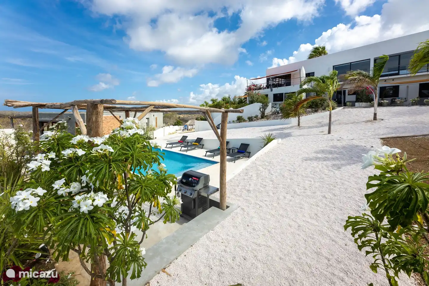 Garten und Schwimmbad