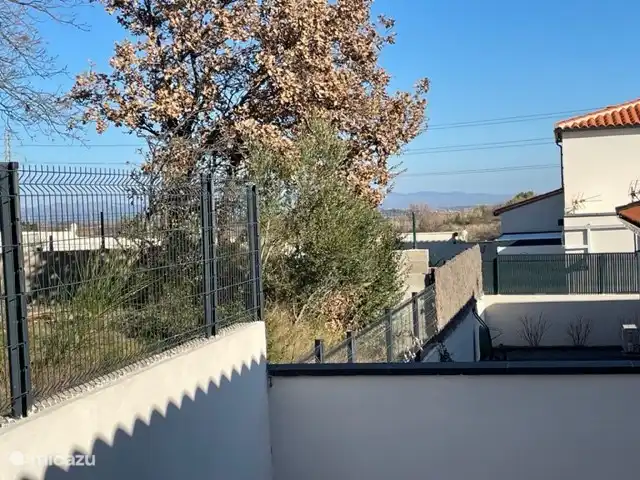 Vue à l’arrière de la maison