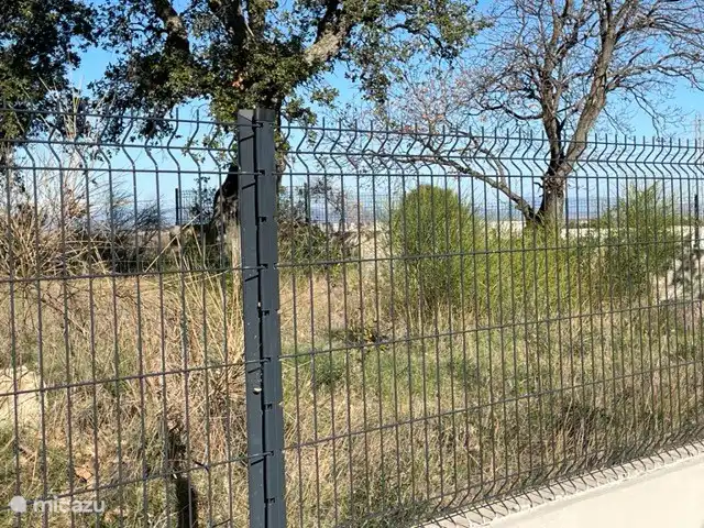 Vue à l’arrière de la maison