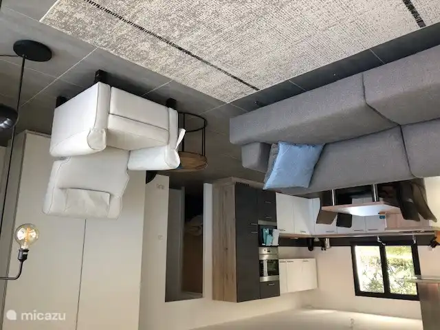 Séjour avec cuisine ouverte