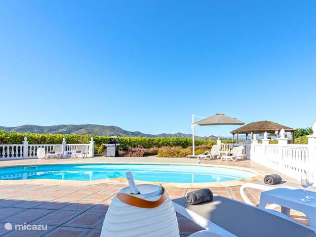 Holiday home in Spain, Andalusia, Canillas de Aceituno - villa Casa Cartara